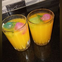 A picture of Tang with mint.