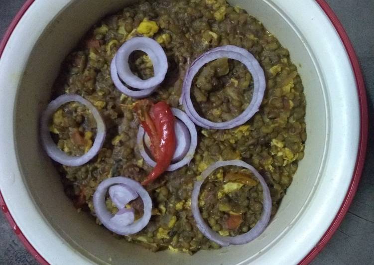 Steps to Prepare Winter Egg tadka
