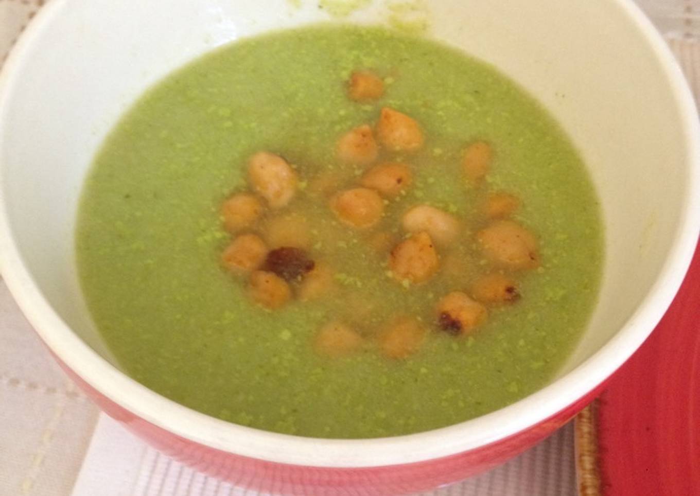 Crema de Calabaza con Garbanzo