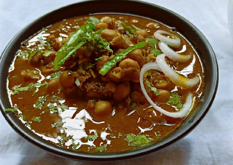 Step-by-Step Guide to Make Favorite Punjabi Chole