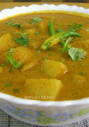 A picture of Aloo Matar ki Sabzi.