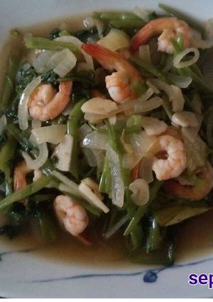 Foto resep Tumis Kangkung Saos Tiram Seafood
