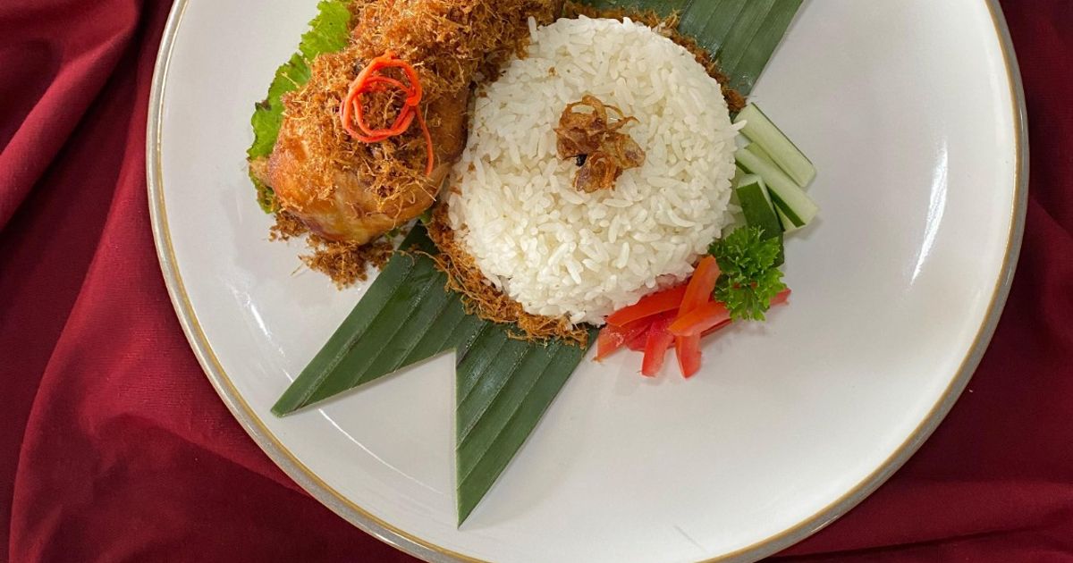 Ayam Goreng Lengkuas & Sambal Korek