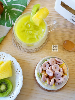奇異果鳳梨果汁&水果麥片優格 的食譜成品照片