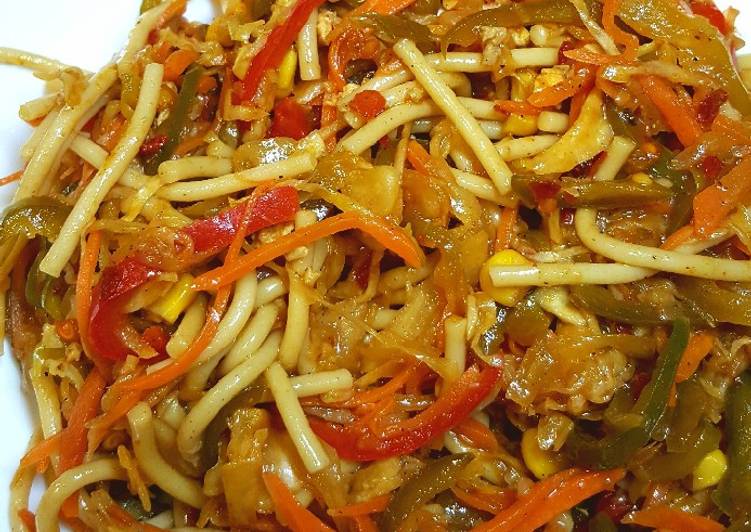 Recipe of Favorite Chicken and vegetable CHOWMIEN