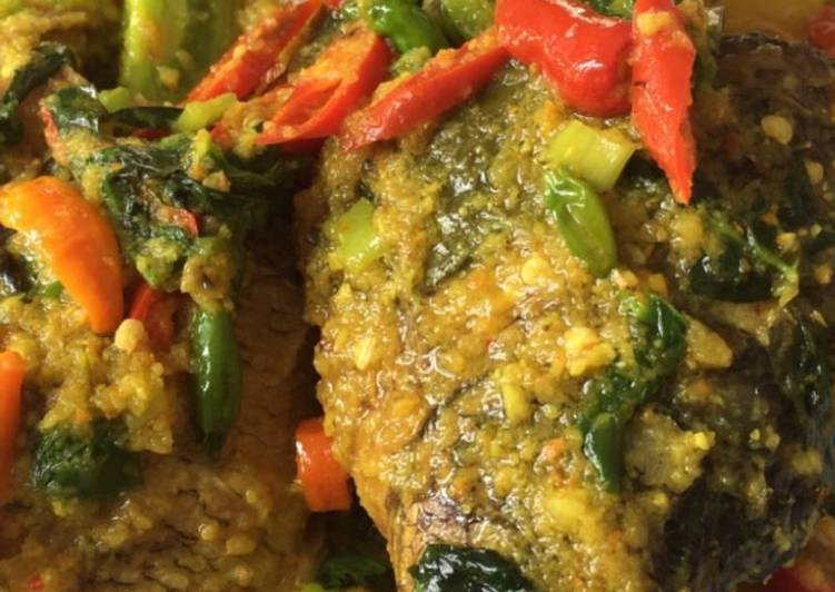 Resep Pesmol ikan mas | Langkah Mudah untuk Menyiapkan Pesmol ikan mas yang Lezat Sekali