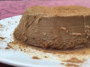 Una foto de flan con eritritol