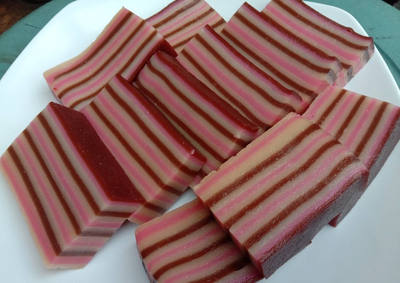 Kue lapis tepung beras