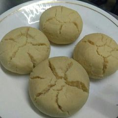 A picture of Besan naan khatai.