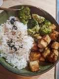 Tofu Teriyaki mit Brokkoli und Kokosreis