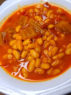Una foto de Judías blancas guisadas