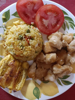 Una foto de Pollo en salsa de naranja