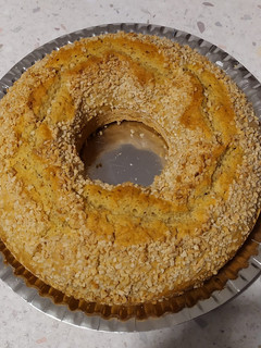 Foto di CIAMBELLA ALLE MANDORLE CON AGGIUNTA DI LIMONCELLO FATTO IN CASA, MA NON DA ME 😂😂😂
