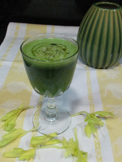 Una foto de Licuado de apio con pepino
