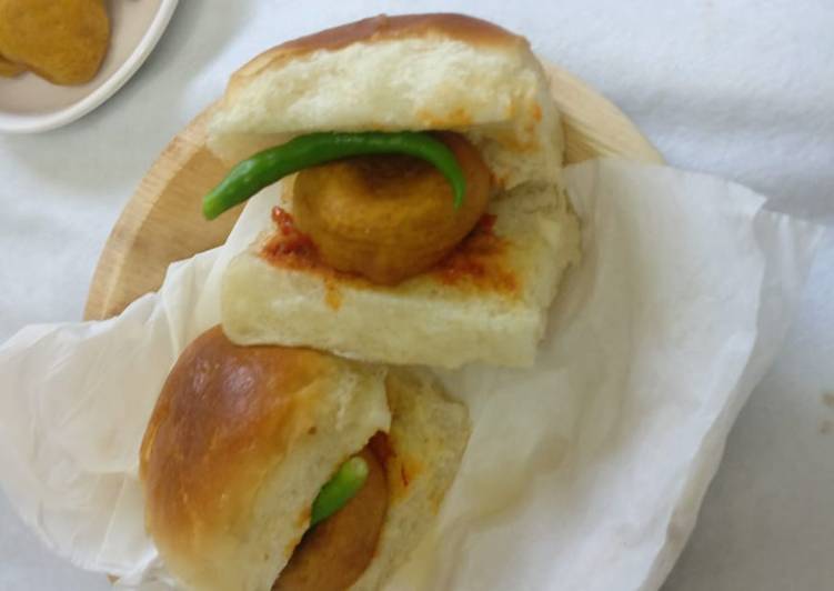 Vada pav