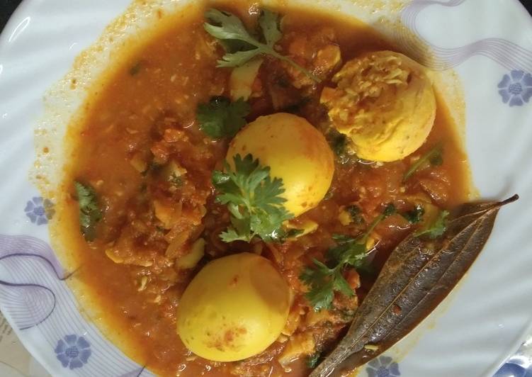 Quick and Easy Masala Egg Curry