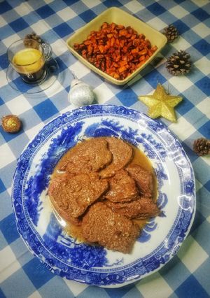 Foto de Bife com molho de café e batata-doce no forno