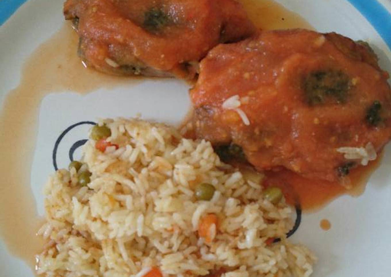 Huazontles rellenos de quesillo en salsa de tomate
