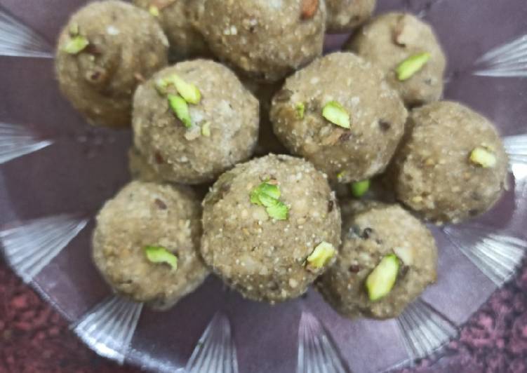 Sattu ladoo