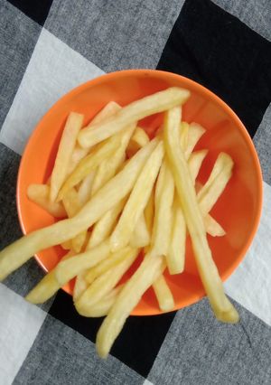 A picture of French fries.