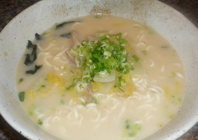 How to Make Super Quick Homemade Turkey Ramen