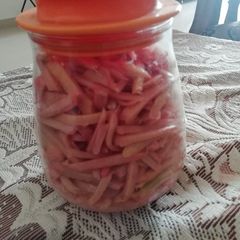 A picture of Ginger Pickle.