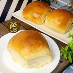 A picture of Minced Meat, Cheese And Chutney Stuffed Soft Buns Stuffed Dinner Rolls.