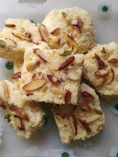कलाकंद (Kalakand recipe in Hindi) रेसिपी मुख्य फोटो