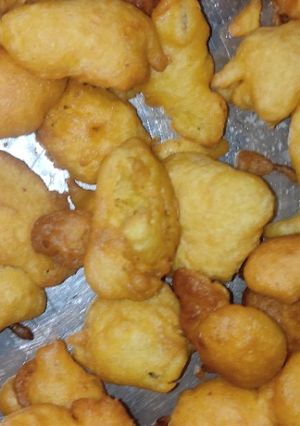 बेसन के पकौड़े (Besan ke pakode recipe in hindi) रेसिपी मुख्य फोटो