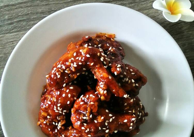 Resep Yangnyeom Tongdak – Korean Spicy Chicken Wings, Lezat