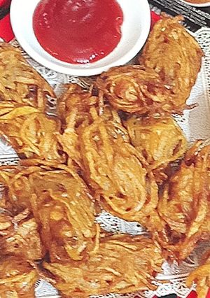 A picture of Lacha Chicken Pakora.