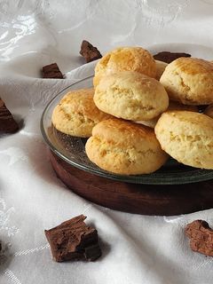 Una foto de 🍊 Scones dulces de naranja 🍊 Receta de Doña Petrona 👩🏻‍🍳