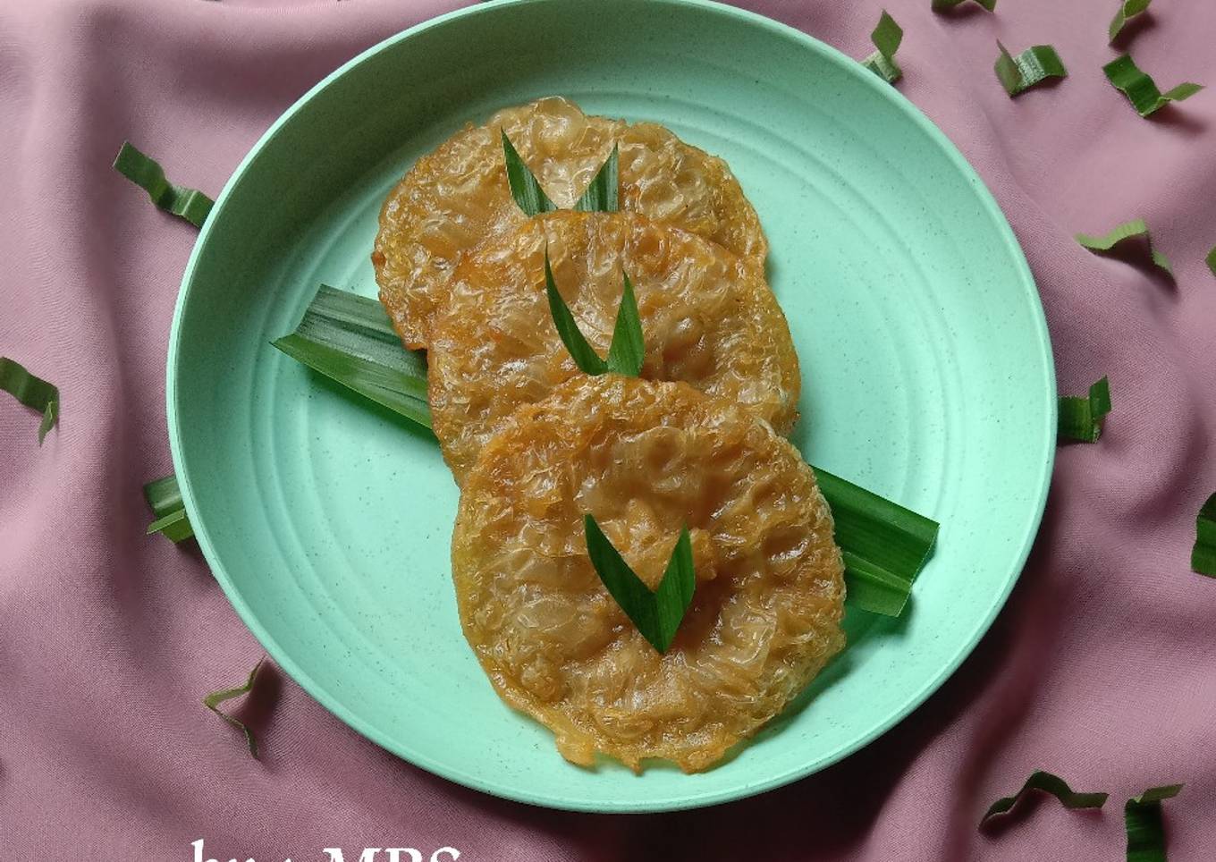 049. Kue Cucur