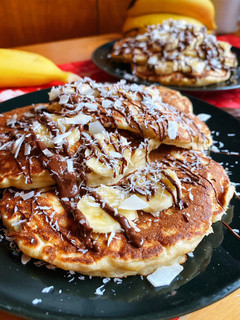 Foto principal de Tortitas de plátano y coco con chocolate