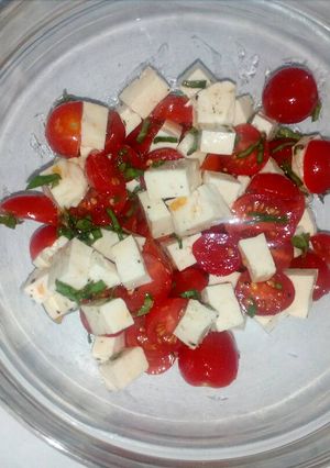 Una foto de Ensalada caprese