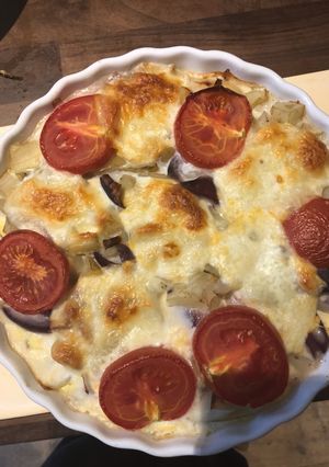 A picture of Tomato and mozzarella frittata.