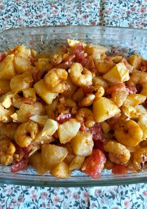 Una foto de Ensalada de patatas con gambas