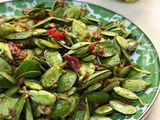 631. Pencok Daun Kecipir