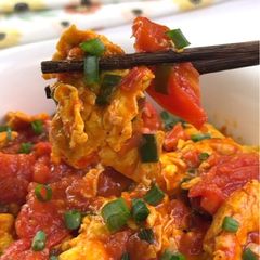 A picture of Tomato and Egg Stir-Fry Recipe (西红柿炒鸡蛋）.