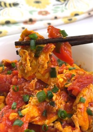 A picture of Tomato and Egg Stir-Fry Recipe (西红柿炒鸡蛋）.