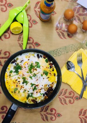 A picture of Peri Peri Egg Beans.