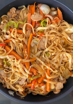 Una foto de Noodles de arroz chino