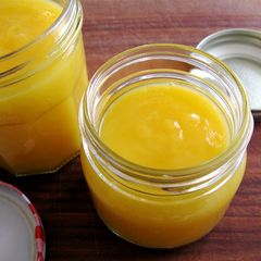 A picture of Lemon Curd.
