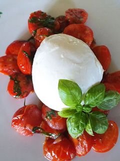 Babystrauchtomaten mit Büffelmozzarella Rezepthauptbild