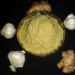 A picture of Ginger garlic paste.