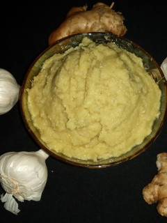 A picture of Ginger garlic paste.