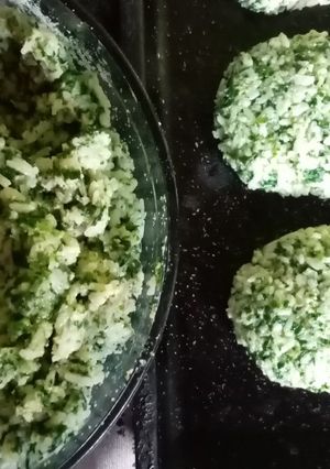 Una foto de Croquetas al horno de espinaca ☺️