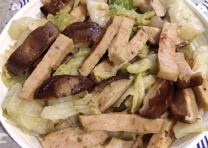 Sauteed Cabbage with Vietnamese Sausage