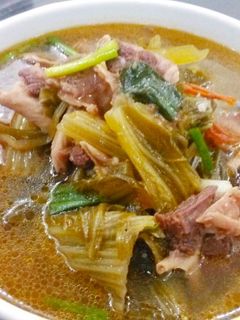 Hình của món Canh thịt bò dưa cải.