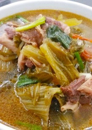 Hình của món Canh thịt bò dưa cải.